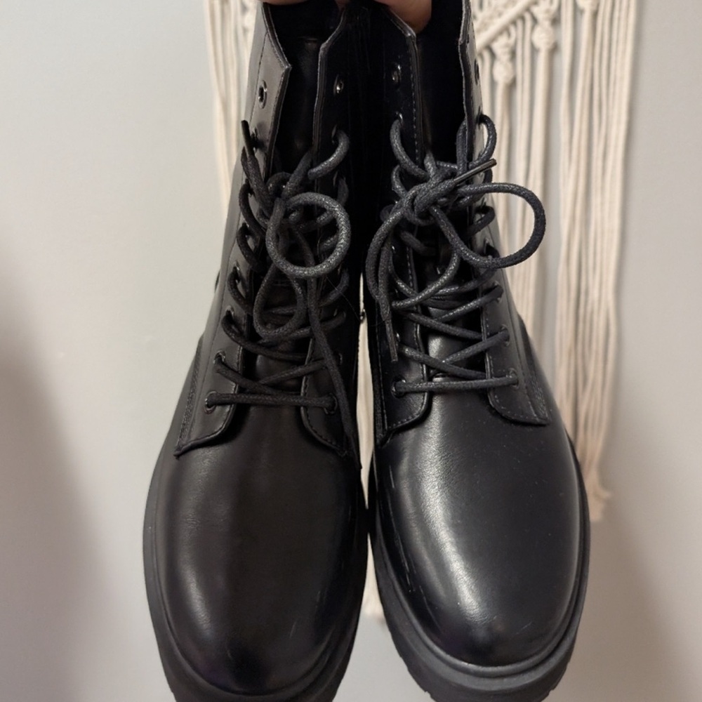 Call it Spring Jaydn Platform Combat Boots 7.5 Black Vegan Leather - Picture 4 of 9